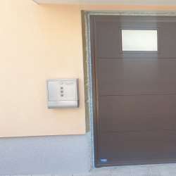 Dvokrilna vrata Hanus Premium | Oreh - Gladek panel 