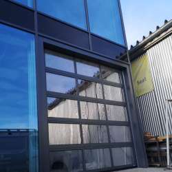Sekcijska dvižna garažna vrata Hanus Premium | Antracit - RAL 7016 - Gladek panel