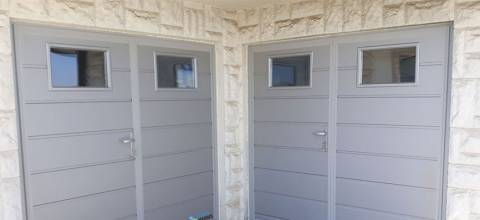 Klasična dvokrilna garažna vrata